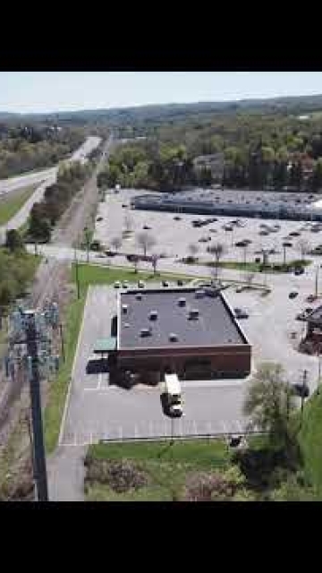 Orbit video around a Walgreens Drug Store